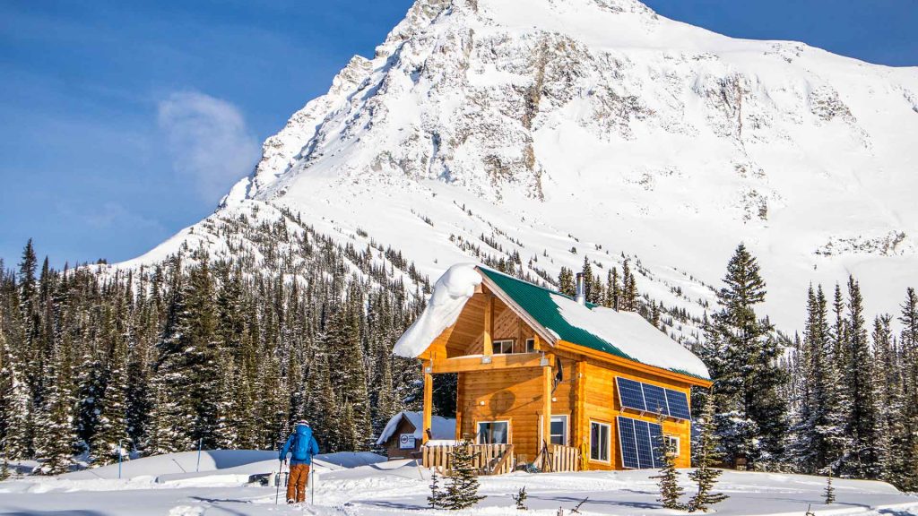 exterior shot of the Mallard Mountain Lodge